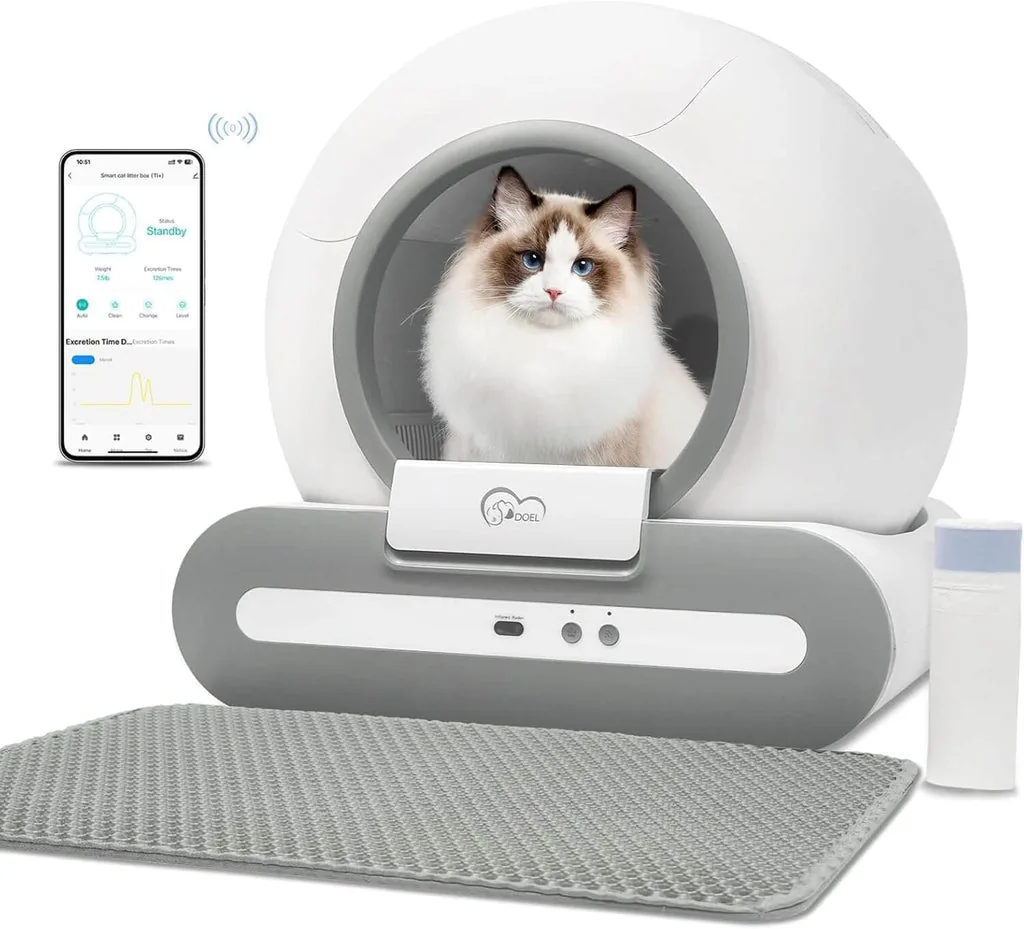 DOEL T1 Plus self-cleaning litter box with a cat inside the opening